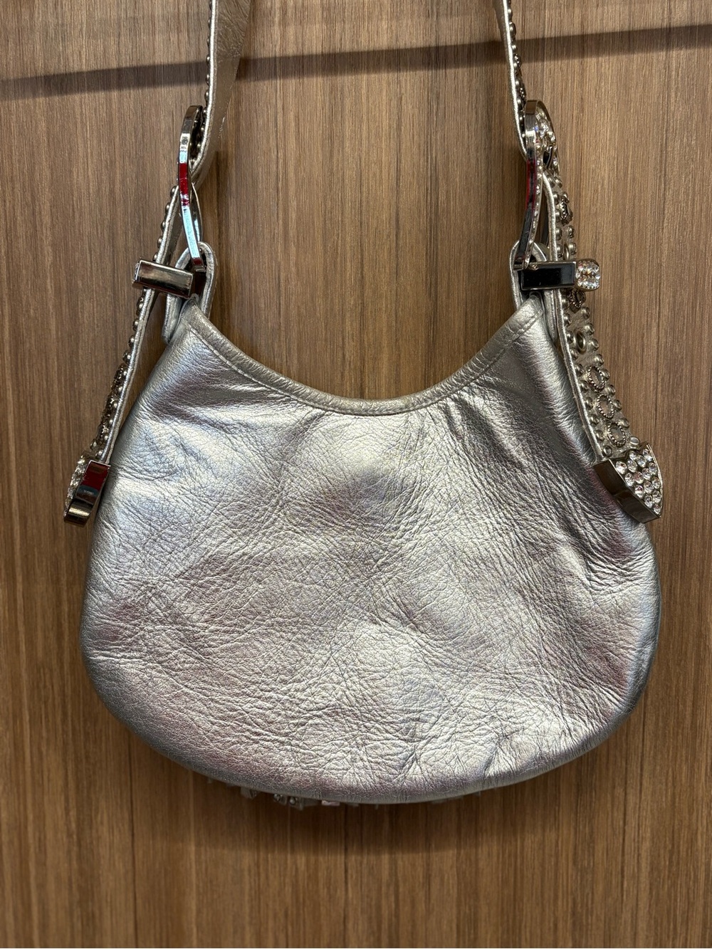 Kippy’s Rare & Unique Embellished Swarovski Crystals Silver Leather Shoulder Bag - Picture 7 of 15